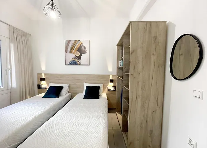 23 * Rethymno (Crete)