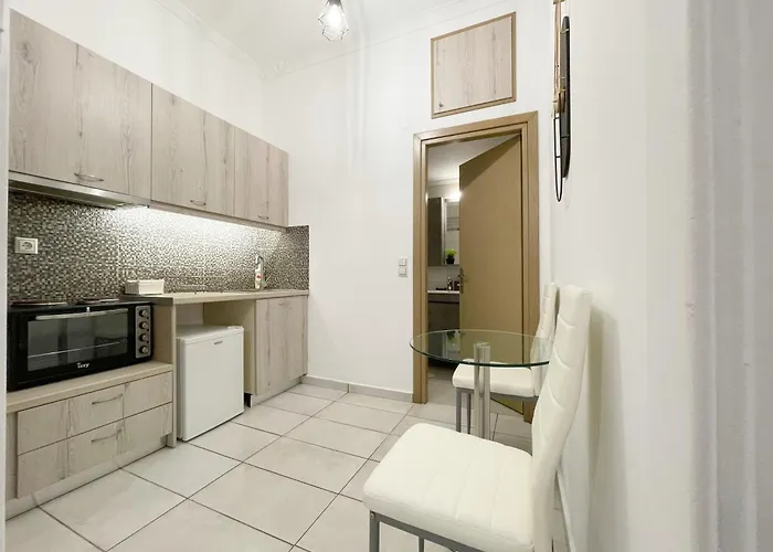 23 * Rethymno (Crete)